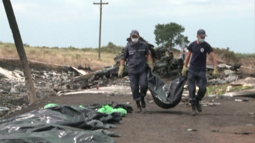 Ratownicy znaleźli 272 ciała na miejscu katastrofy malezyjskiego boeinga