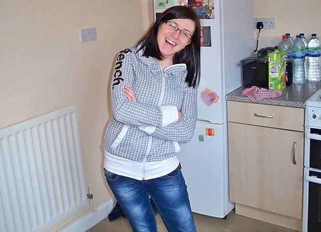 Potwierdzono – Polka i jej 2 córki zmarły od pojedynczego ciosu nożem