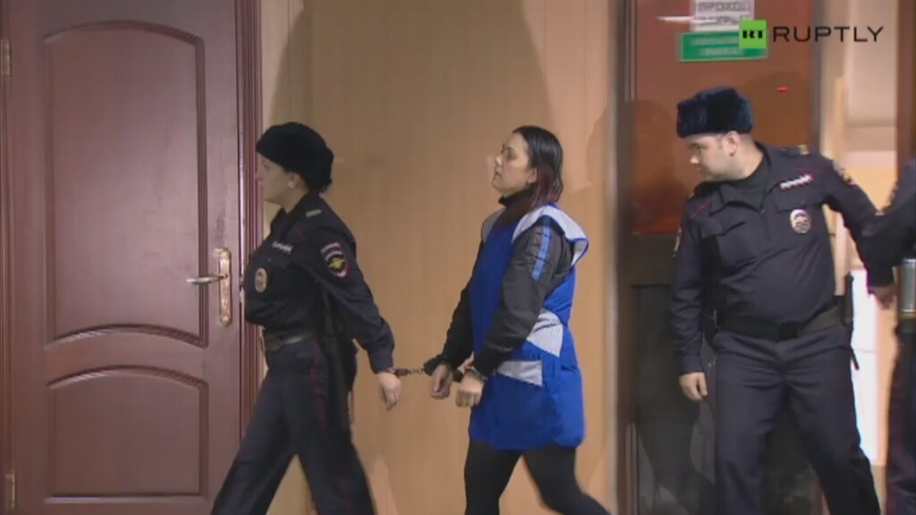 Kobieta, która obcięła głowę dziecku, stanęła przed sądem w Moskwie