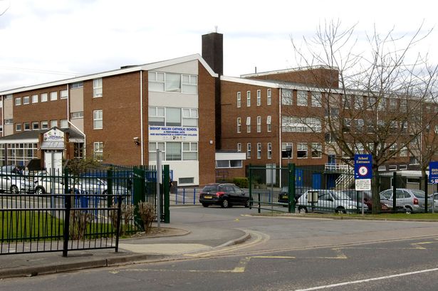 Kontrola uczniów w szkole w Birmingham – policja nie znalazła nawet papierosa