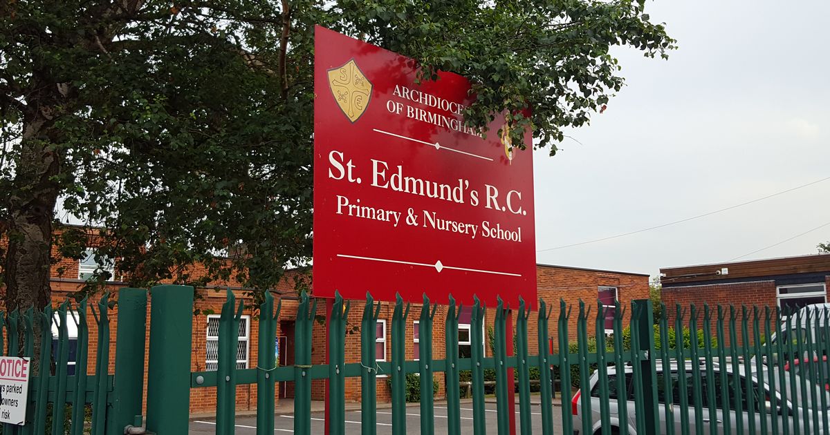 Strzelanina w pobliżu szkoły w Birmingham - dzieciom zabroniono wychodzić z budynku