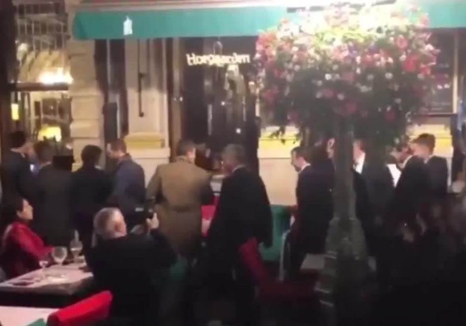 Szczyt bez ustaleń. Przywódcy unijni po rozmowach ws. brexitu poszli na piwo