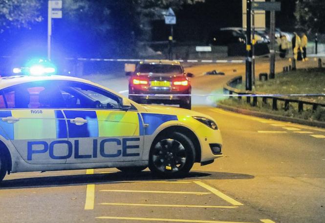 Apel policji: Mężczyzna potrącony przez furgonetkę walczy o życie, kierowca zbiegł