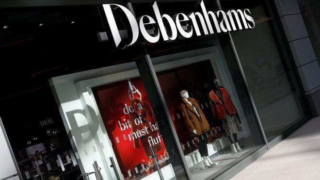 Debenhams zamknie 50 sklepów, zagrożone 4000 miejsc pracy