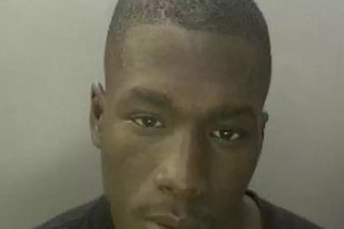 1 tys. funtów nagrody za informacje o mężczyźnie podejrzanym o morderstwo