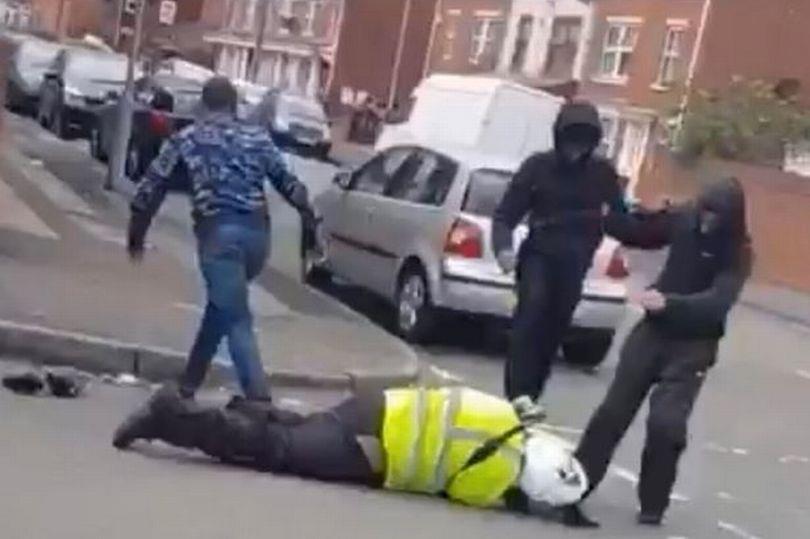 Mieszkańcy Birmingham stworzyli grupę samozwańczej straży obywatelskiej by walczyć z przestępczością