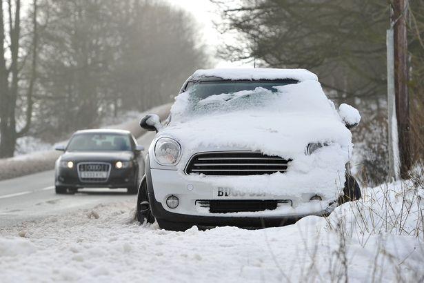 Met Office zapowiada opady śniegu, może spaść 15cm białego puchu