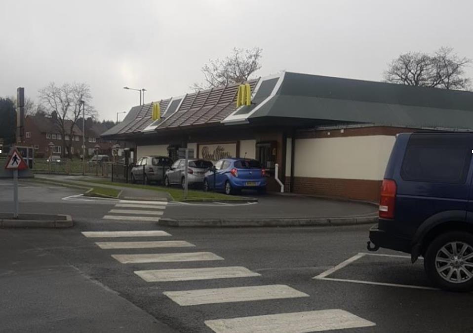 17-latek skazany za dźgnięcie mężczyzny nożem przed McDonalds w Birmingham
