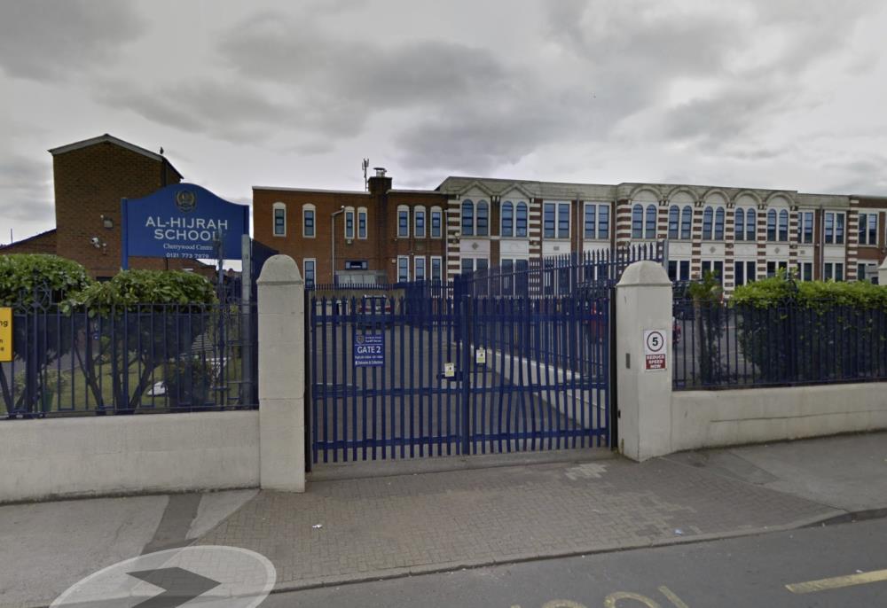 Islamska szkoła w Birmingham nie pozwala dziewczętom zjeść lunchu dopóki chłopcy go nie ukończą