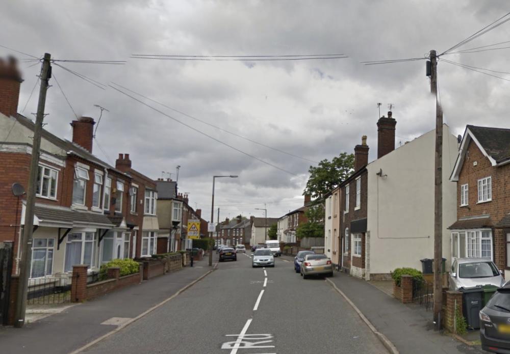 Włamywacze przyłożyli nóż do gardła sześcioletniego chłopca i grozili, że go zabiją