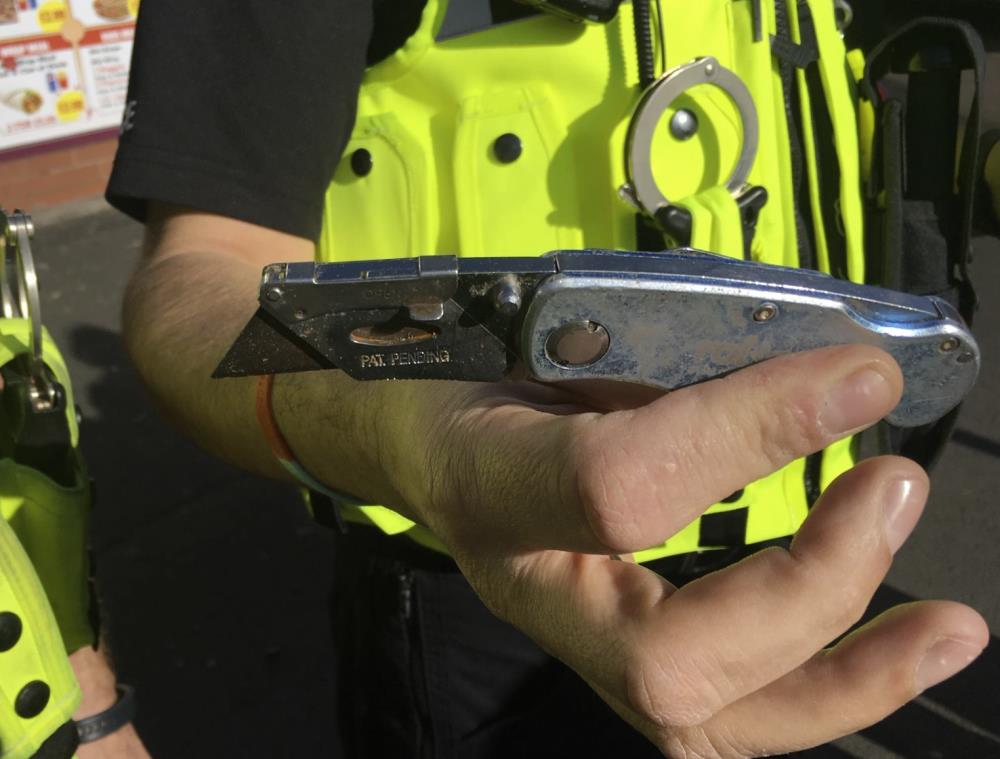 Mężczyzna aresztowany za noszenie noża w autobusie w Erdington