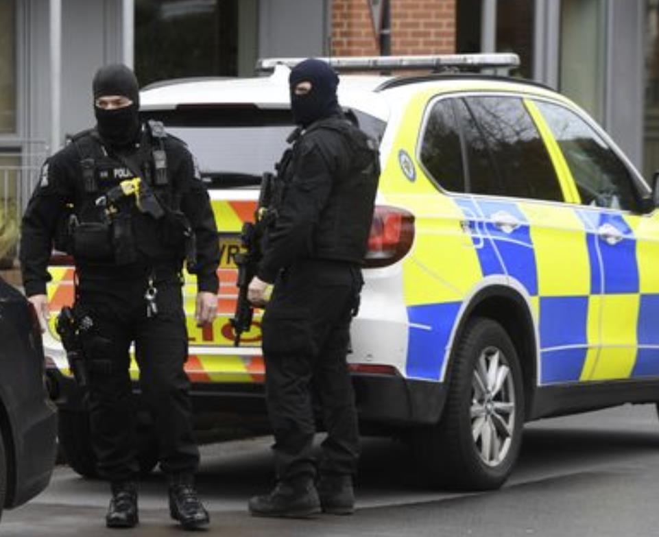 Mężczyzna zastrzelony przez policję w mieszkaniu w Birmingham