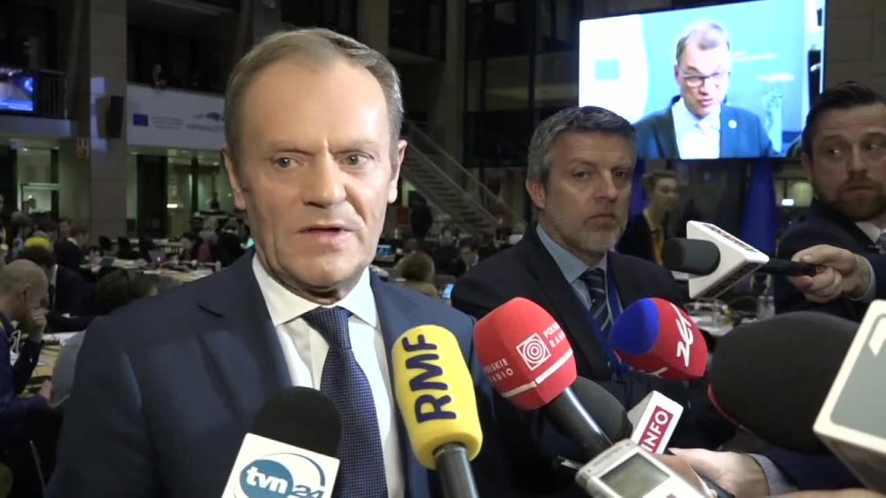 D. Tusk: Chciałbym, żeby Brytyjczycy na serio rozważyli wycofanie się z Brexitu