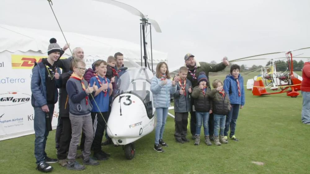 Brytyjczyk chce okrążyć Ziemię żyrokopterem