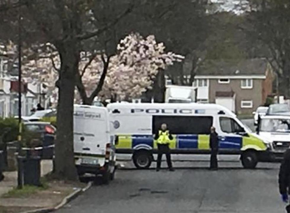 Mężczyzna postrzelony w Bromford