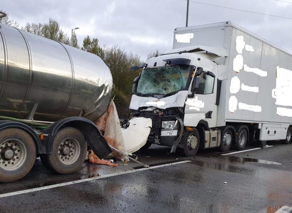 Wypadek na autostradzie M6 w Walsall - duże opóźnienia w podróżowaniu