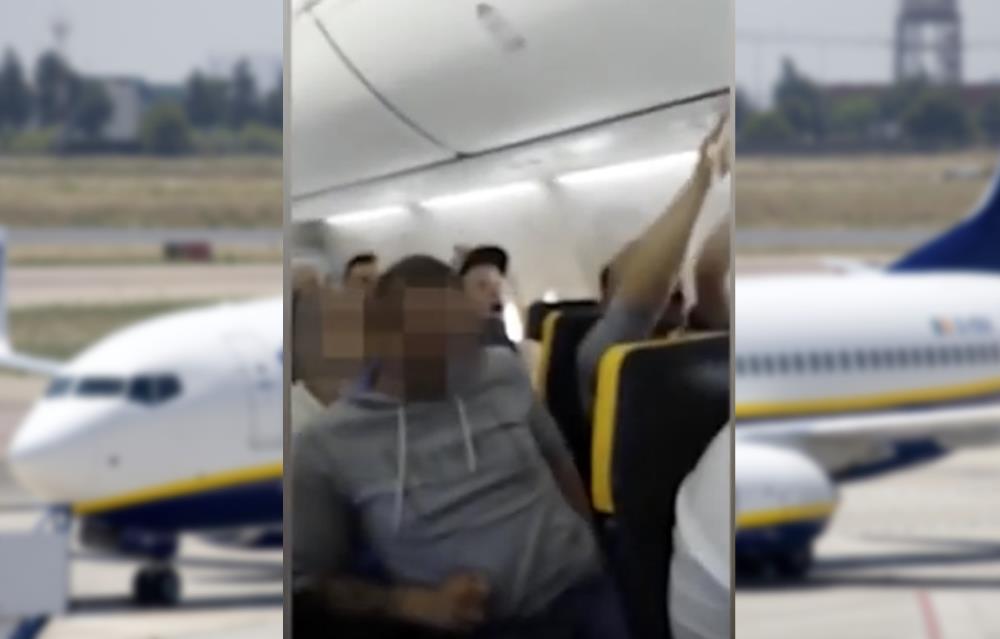 Pijani Niemcy wykrzykiwali rasistowskie hasła na pokładzie Ryanair
