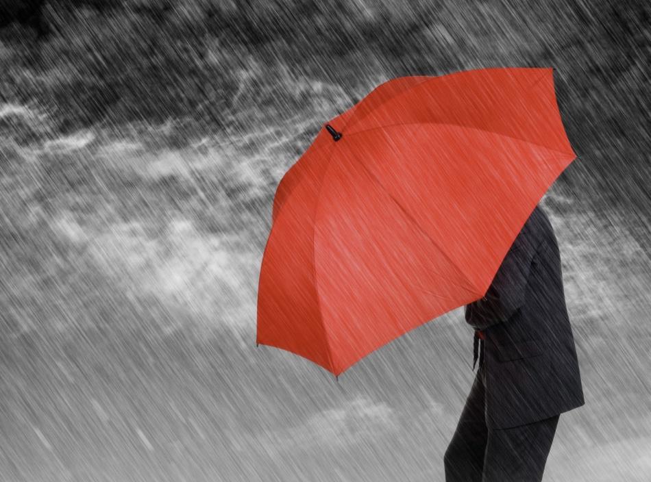 Wichury, pioruny i ulewny deszcz. Sztorm Miguel uderzy w Wielką Brytanię