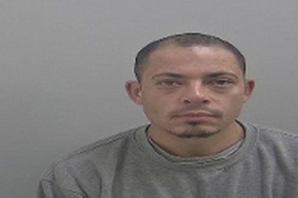 Gwałciciel trafił za kratki. Jednego dnia zgwałcił dwie ofiary i próbował zgwałcić kolejne dwie