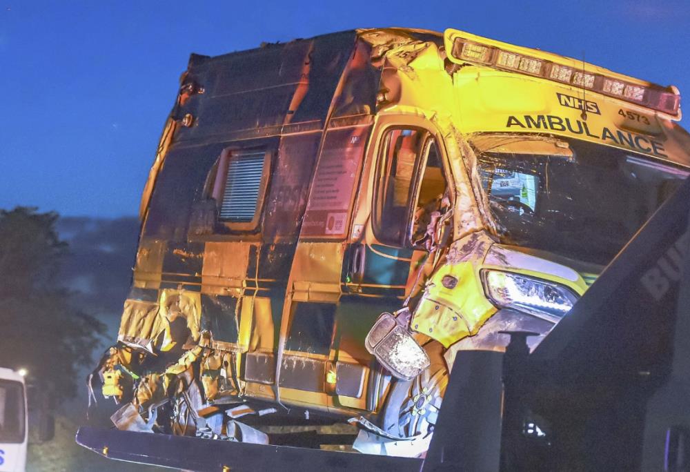 Studentka  ratownictwa medycznego zginęła w wypadku karetki