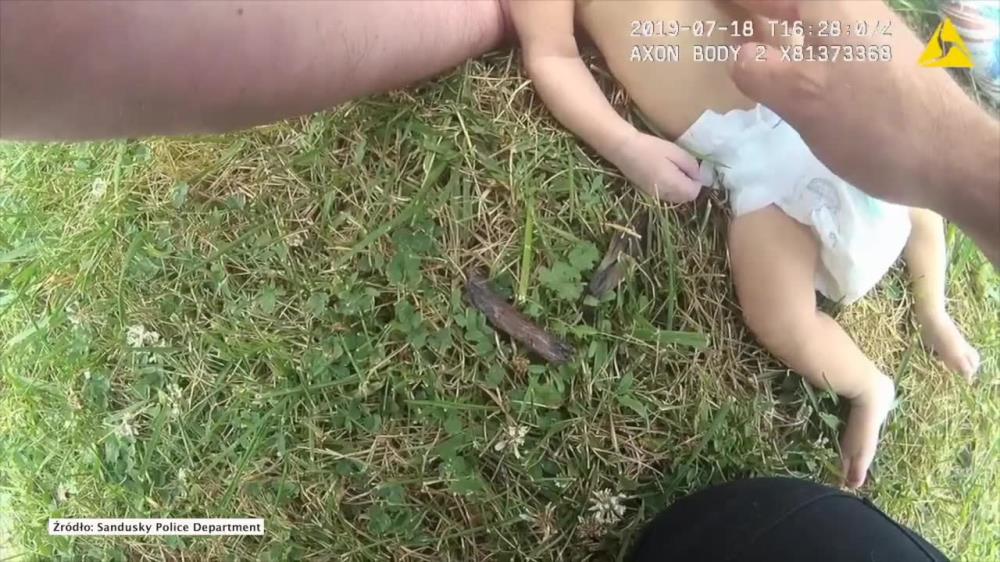 Policjant uratował życie noworodkowi. Resuscytował go, gdy ten przestał oddychać