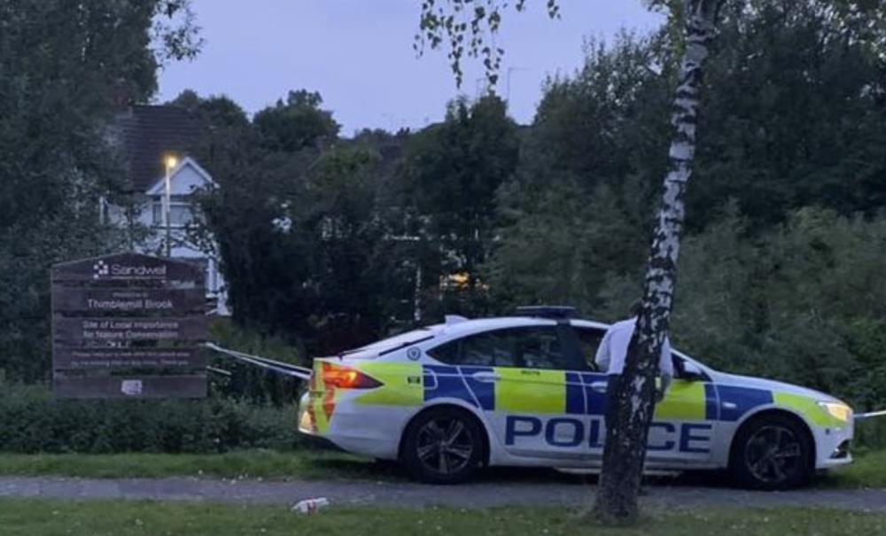 Nastolatek dźgnięty nożem na ulicy w Smethwick