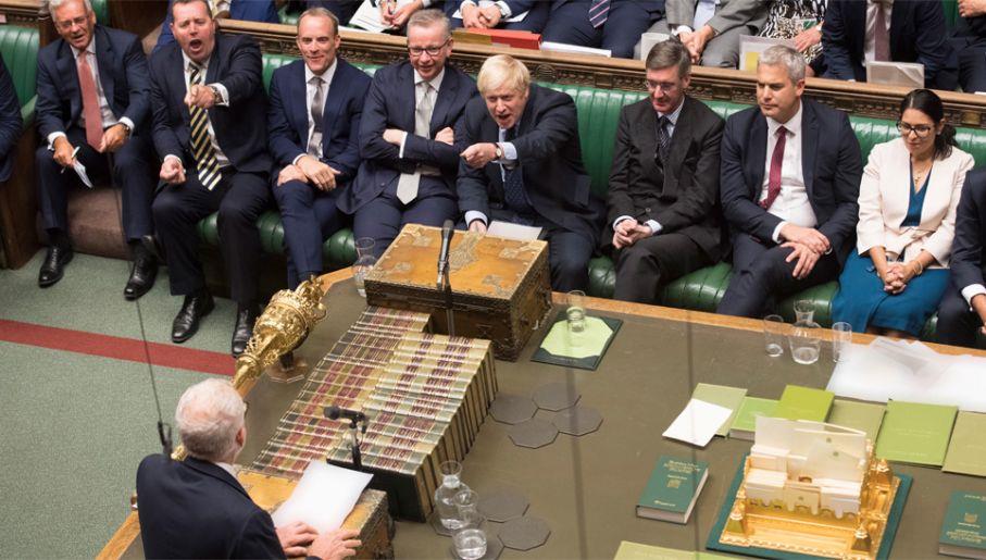 Chaos wokół brexitu. Opozycja uzyskała większość w parlamencie