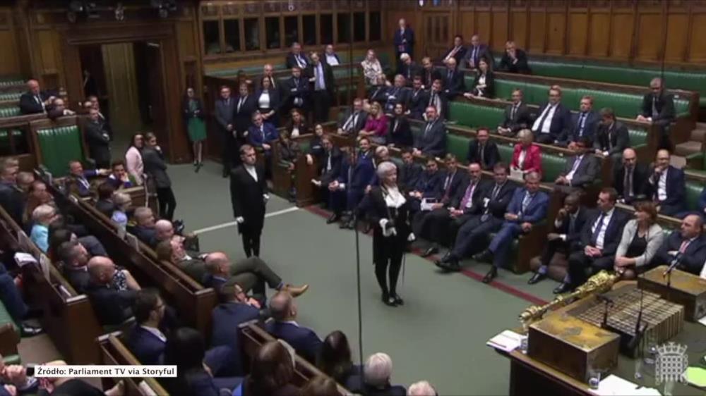 „Wstyd!”  Opozycja okrzykami wyraziła dezaprobatę dla zawieszenia parlamentu