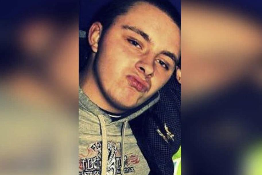 Morderca Polaka - Łukasza Furmanka ostrzega dzieci w szkołach przed niebezpieczeństwem, jakie niesie noszenie noża