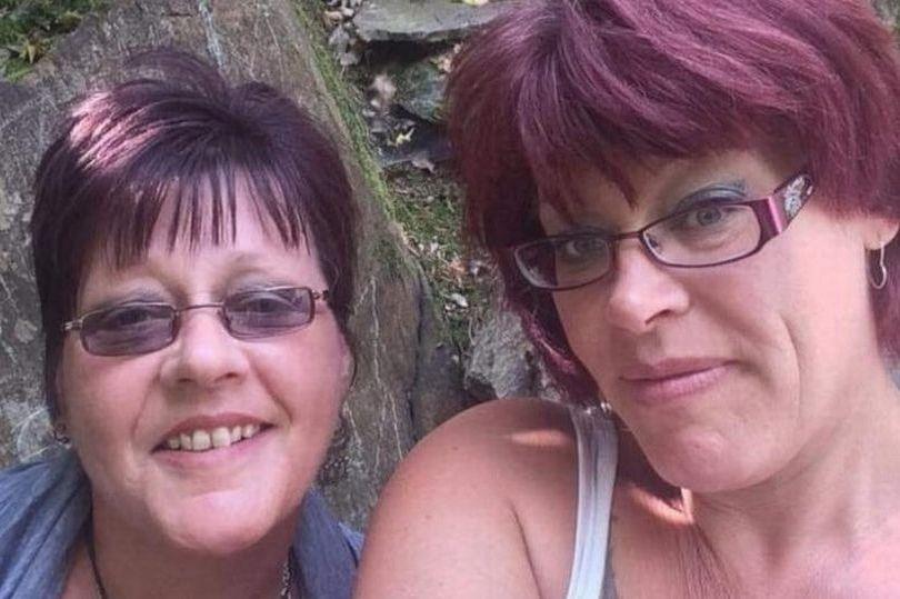 Dwie siostry upadły i zmarły z tego samego powodu w ciągu kilku godzin od siebie