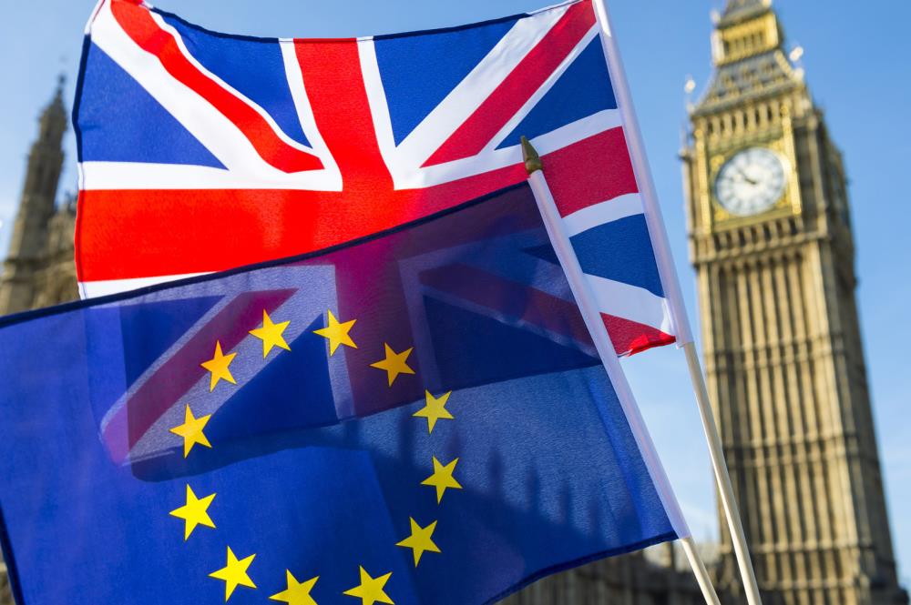 Po twardym brexicie deficyt budżetowy Wielkiej Brytanii wzrośnie do 102 mld funtów