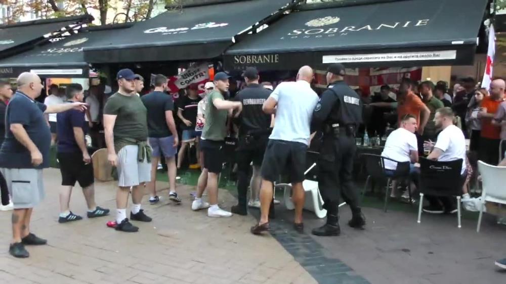 Brutalne starcia Anglików z bułgarską policją. Jeden kibic zmarł