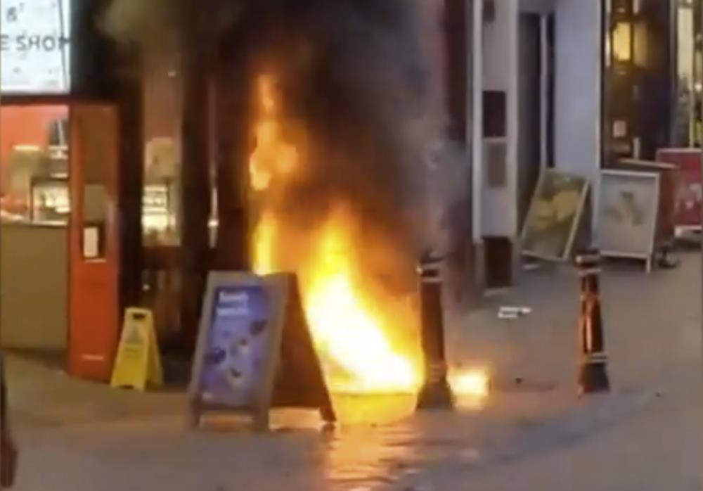 Pożar na New Street w centrum Birmingham