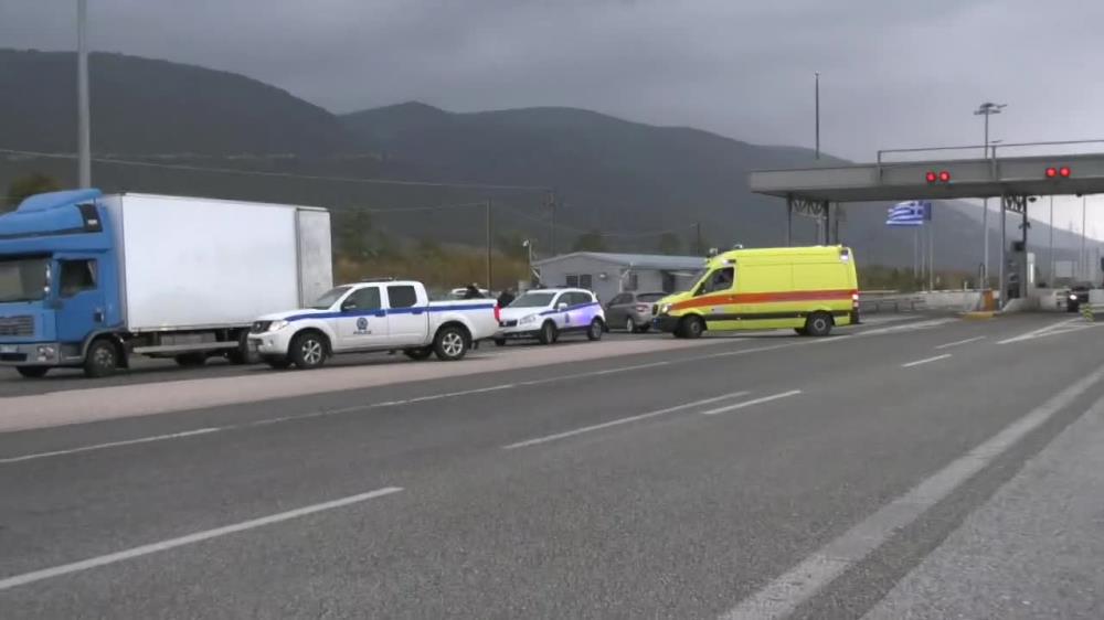 41 osób znalezionych w chłodni ciężarówki w Grecji. Policja aresztowała kierowcę