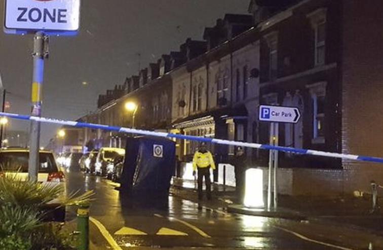 Mężczyzna śmiertelnie dźgnięty nożem w Lozells