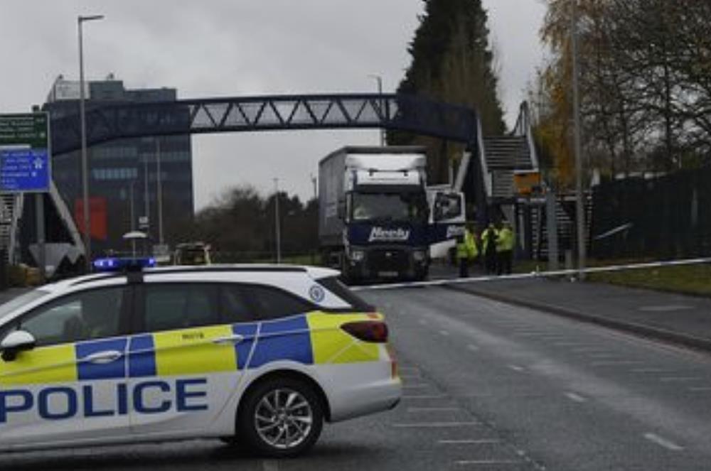 Kobieta śmiertelnie potrącona przez ciężarówkę w West Bromwich