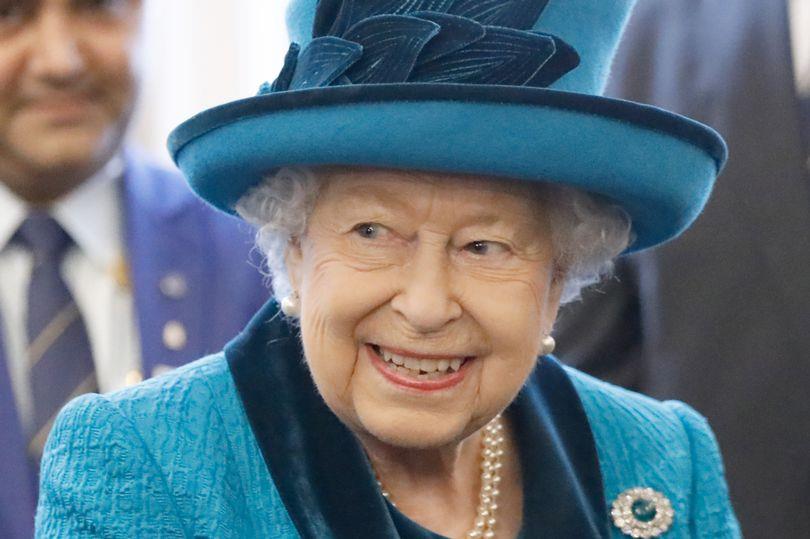 Królowa Elżbieta II za 18 miesięcy przejdzie na emeryturę? Skończy wtedy 95 lat