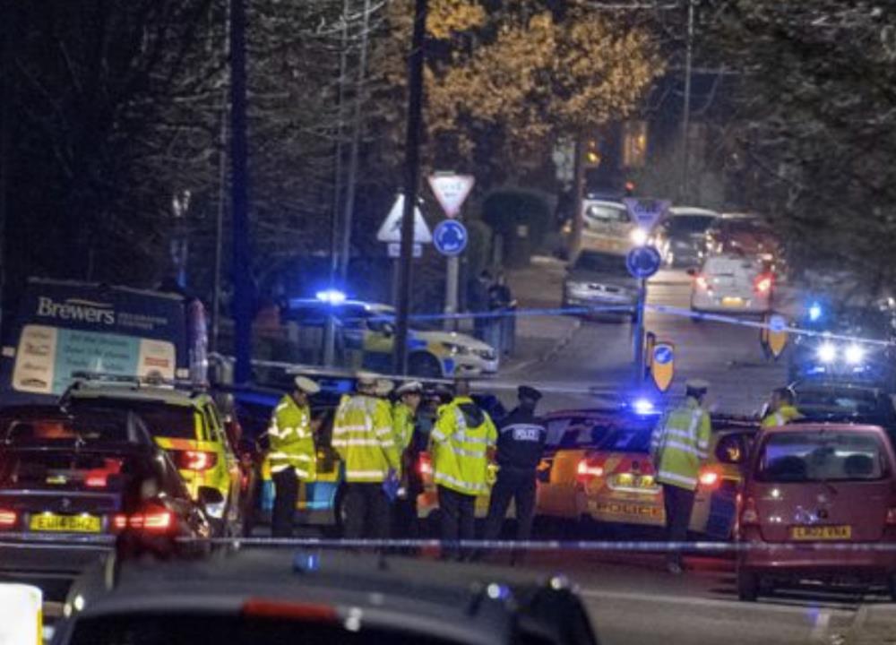 Kierowca wjechał w grupę uczniów i uciekł. 12-letni chłopiec nie żyje