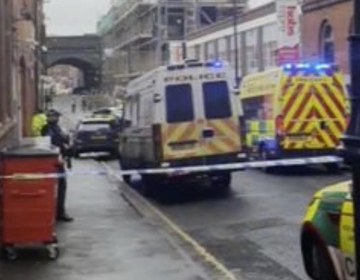 Pilne: Interwencja uzbrojonej policji w Jewellery Quarter