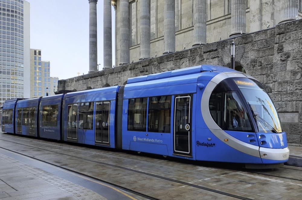 Tramwaje zaczęły kursować między Grand Central i Centenary Square