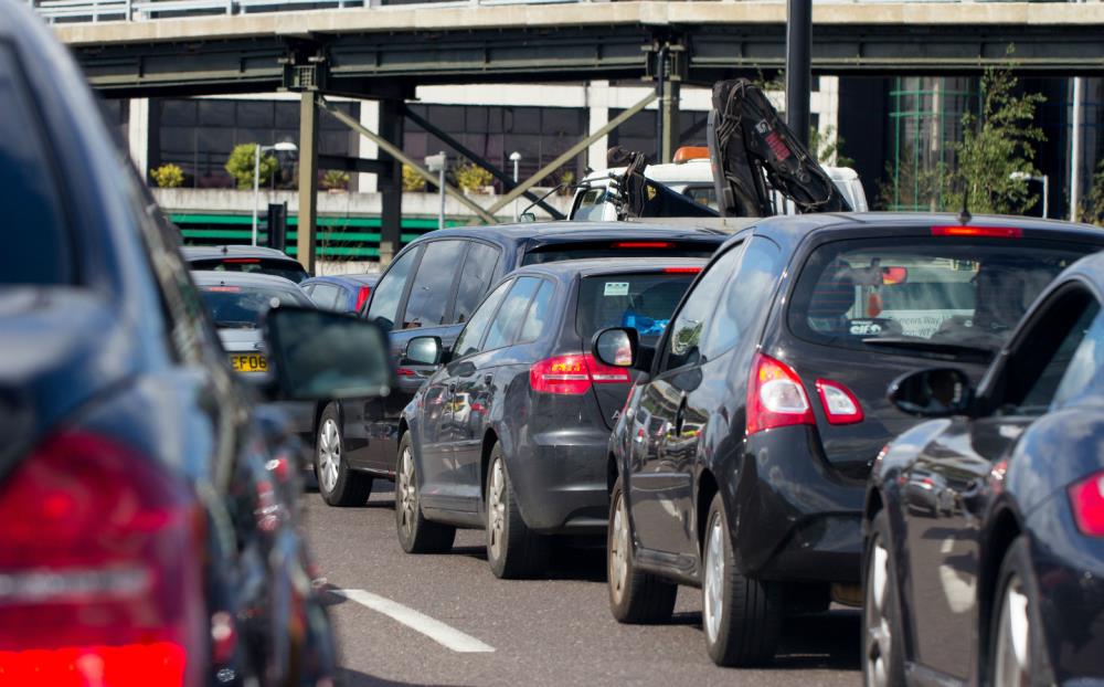 Całkowity zakaz samochodów na benzynę i olej napędowy na drogach w West Midlands już za 20 lat