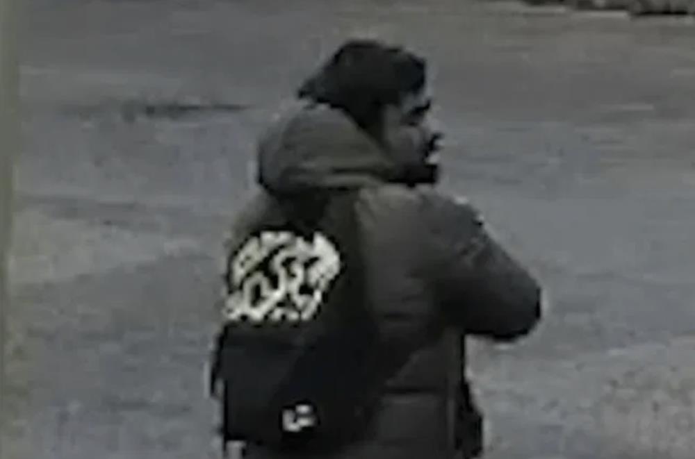 Mężczyzna, który podciął gardło 10-latkowi na oczach matki, aresztowany. Jest też podejrzany o 2 inne ataki nożem