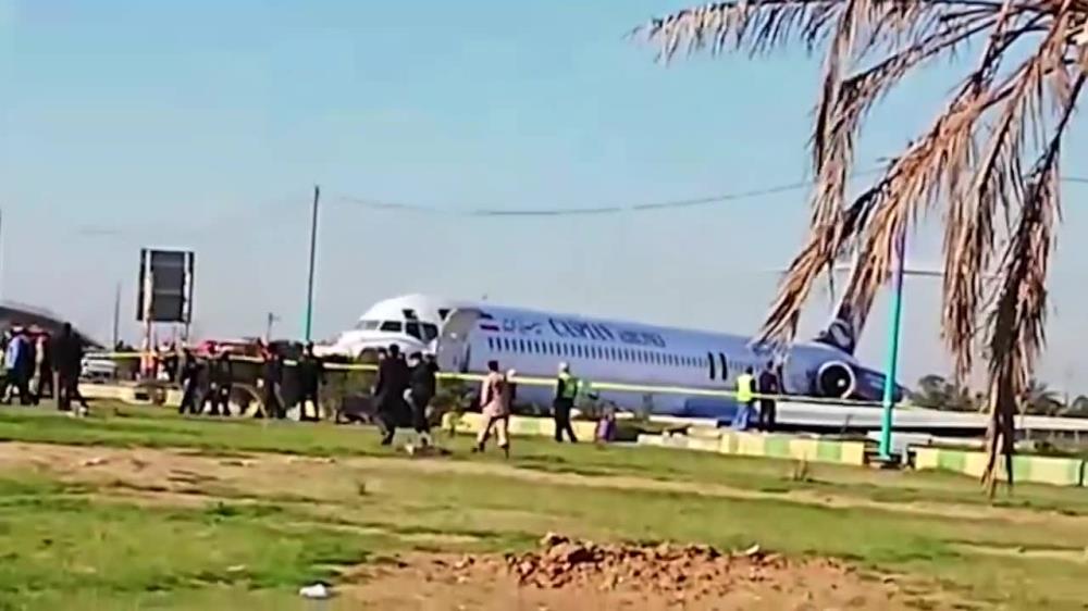 Samolot irańskich linii lotniczych wypadł z pasa podczas lądowania. Nikt nie ucierpiał