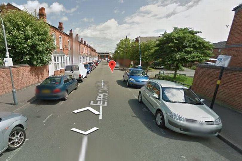 Udostępnijcie: Polak walczy o życie po ataku w Aston. Policja prosi o pomoc w identyfikacji mężczyzny