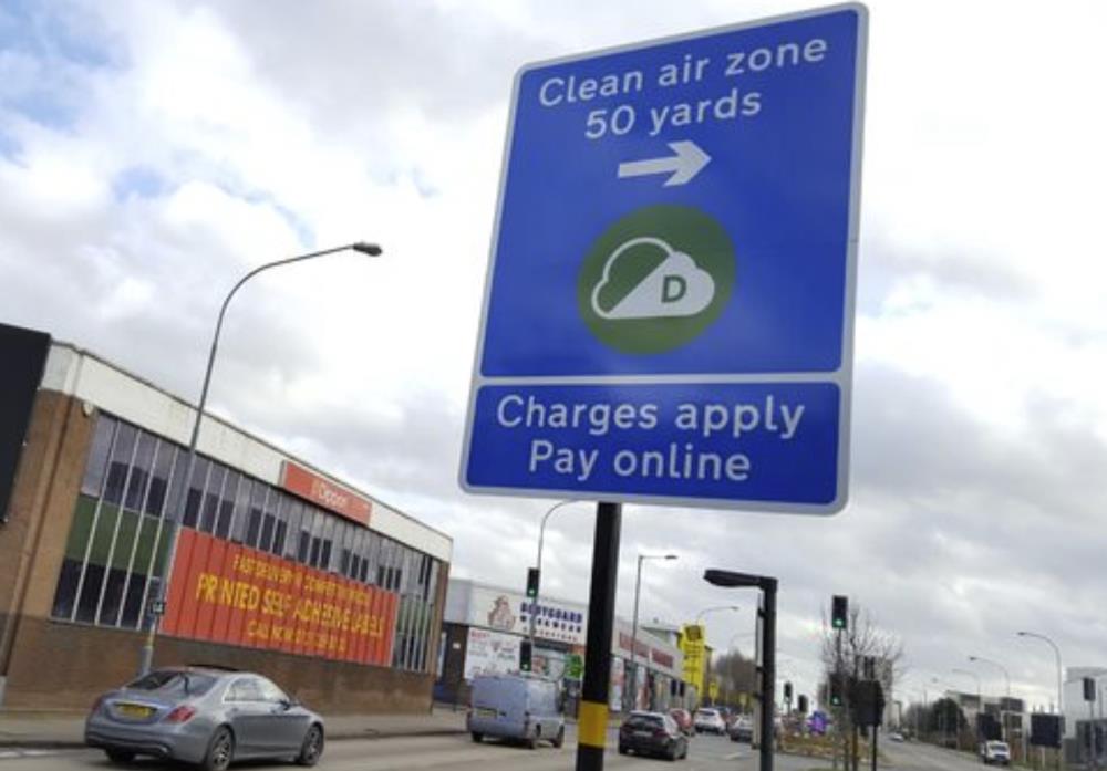 Wprowadzenie opłat za wjazd do Clean Air Zone zostało opóźnione