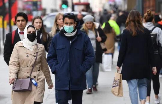 PILNE: 10 śmiertelnych ofiar koronawirusa w UK w ciągu ostatniej doby. Liczba zgonów wzrosła do 21