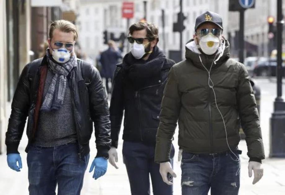 W ciągu doby zmarło 14 osób w Anglii. W sumie jest już 71 śmiertelnych ofiar koronawirusa w UK