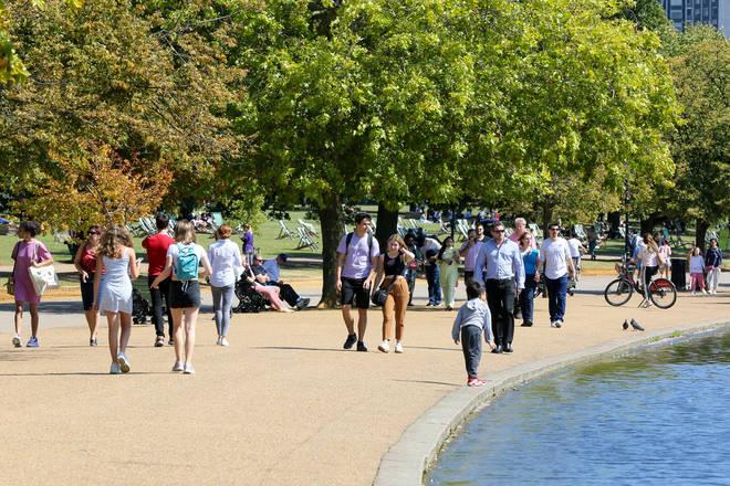 Nad Wielką Brytanię nadciąga fala gorącego powietrza. Termometry wskażą nawet 24 stopnie Celsjusza?