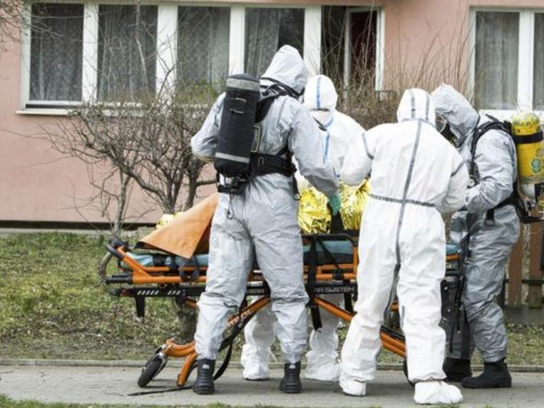 Tylko 13 nowych zakażeń w Chinach. Poza Chinami ponad 15 tysięcy