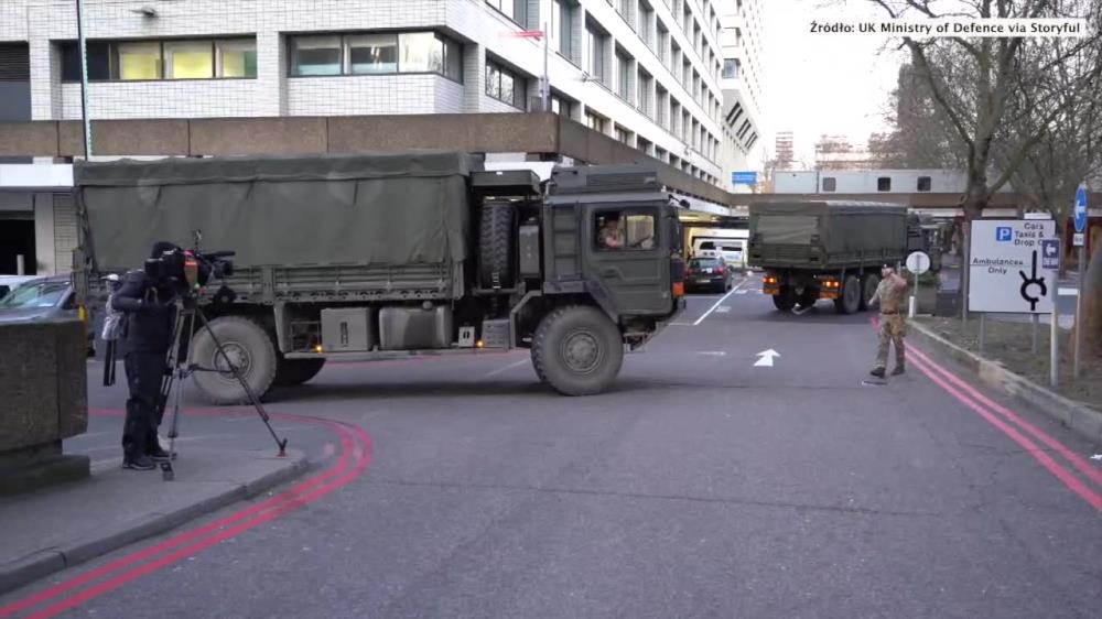 Brytyjska armia dostarczyła sprzęt medyczny do szpitala św. Tomasza w Londynie.